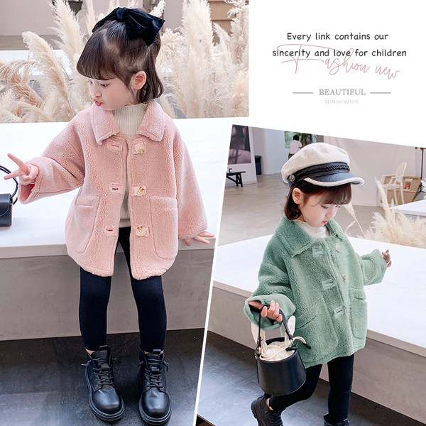 Παιδικό παλτό με κουμπιά και γιακά για κορίτσια