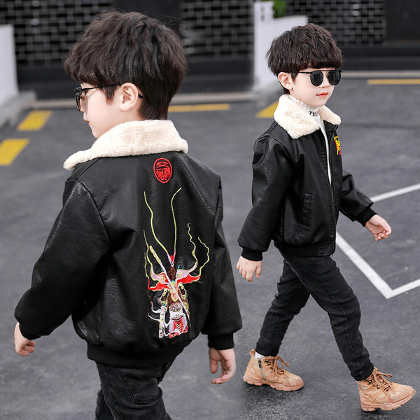 Moodne ökonahast pehme voodri ja tikandiga laste jope poistele