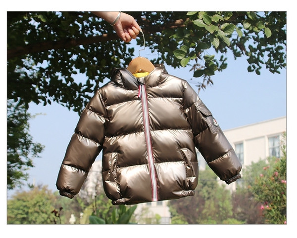 Παιδικό χειμερινό μπουφάν με γυαλιστερό εφέ και φερμουάρ - μοντέλο unisex