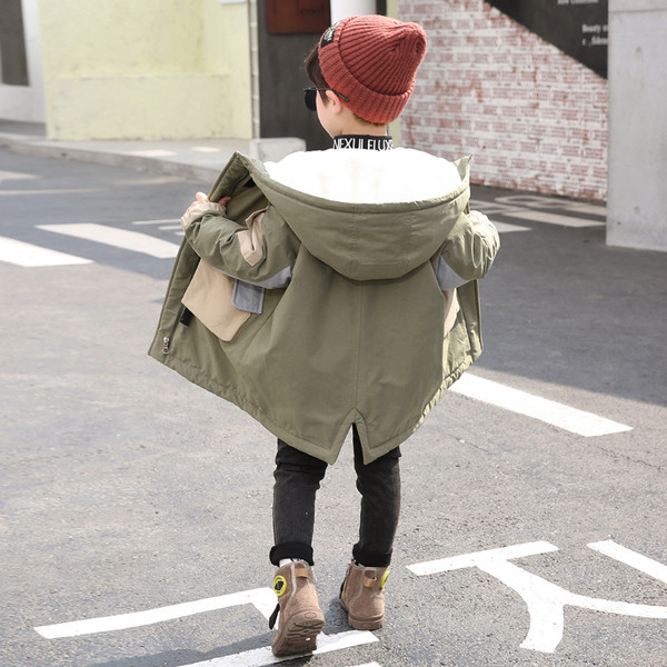 Pehme voodri ja kapuutsiga laste jope poistele