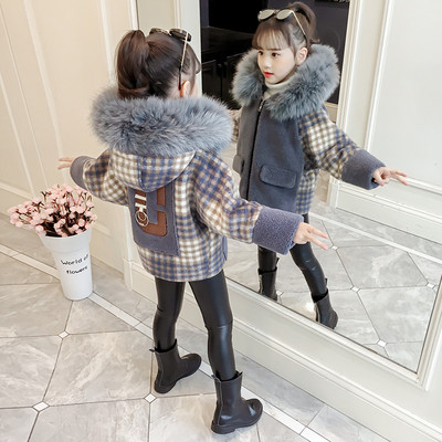 Ruuduline naiste talvejope kapuutsiga