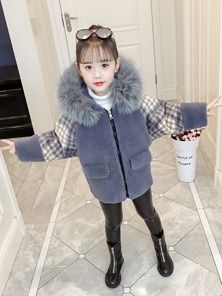 Ruuduline naiste talvejope kapuutsiga