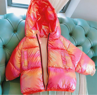 Laste talvejope tüüpi soojem läikiva efektiga ja lukuga