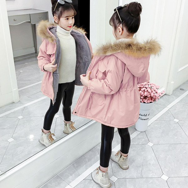 Παιδικό μπουφάν για κορίτσια με γούνα στην κουκούλα και κορδόνια στη μέση