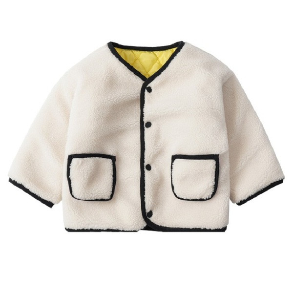 Sügisene sulejope tüdrukutele nööpide ja tikandiga seljal