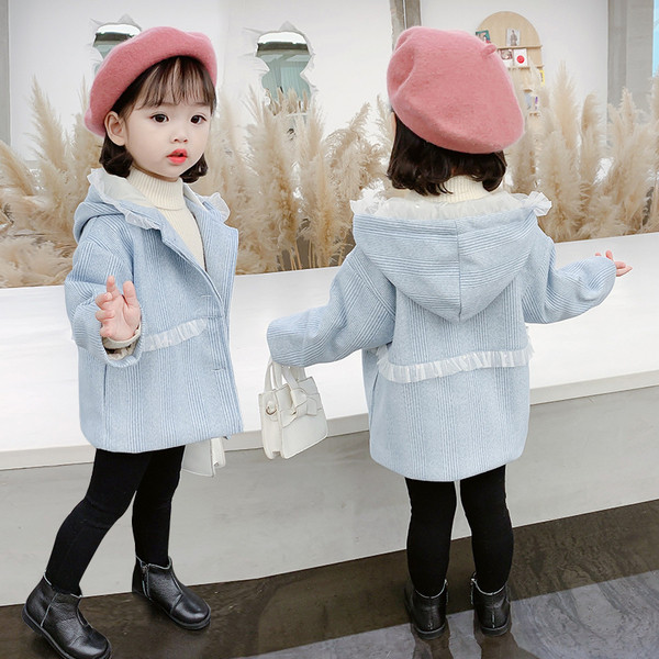 Μοντέρνο παιδικό παλτό με κουμπιά και βολάν