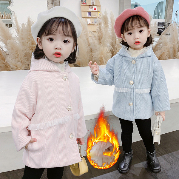 Μοντέρνο παιδικό παλτό με κουμπιά και βολάν