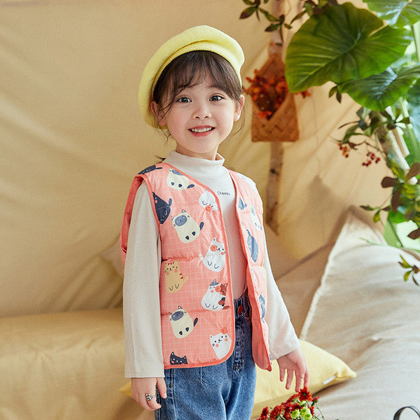 Παιδικό γιλέκο για αγόρια ή κορίτσια με κουμπιά και χρωματιστό μοτίβο