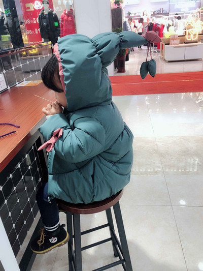 Talvine polsterdatud paeltega jope tüdrukutele