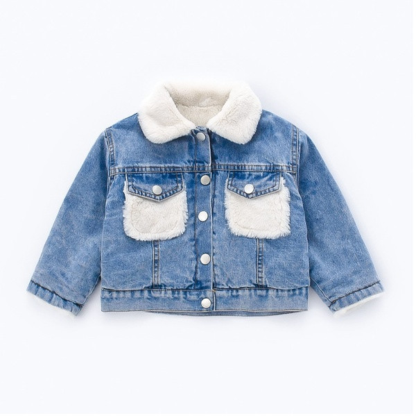 Μοντέρνο παιδικό τζιν μπουφάν με γούνα και κουμπιά - για κορίτσια