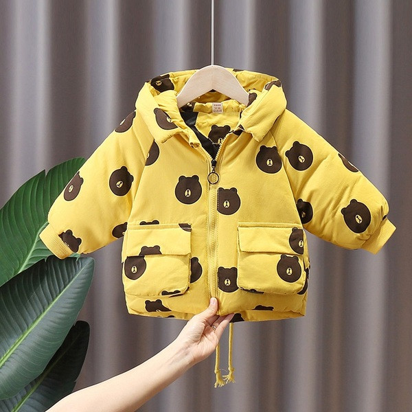 Kapuutsiga ja värvilise kaisukarudega laste talvejope poistele