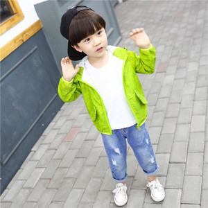 Sügisene tõmblukuga tuulejope poistele