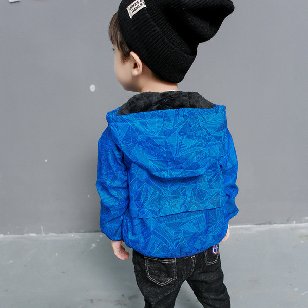 Sügisene tõmblukuga tuulejope poistele