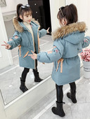 Talvine laste jope elastse vöökoha ja allapoole kapuutsiga