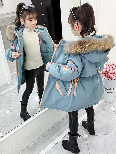 Talvine laste jope elastse vöökoha ja allapoole kapuutsiga