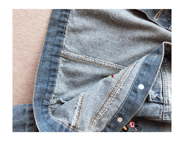 Παιδικό τζιν μπουφάν για κορίτσια με κέντημα