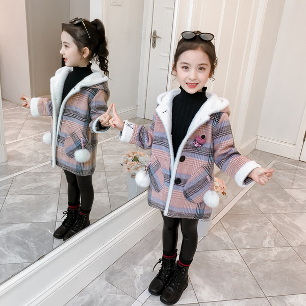 Pehme voodri ja kapuutsiga laste ruuduline mantel