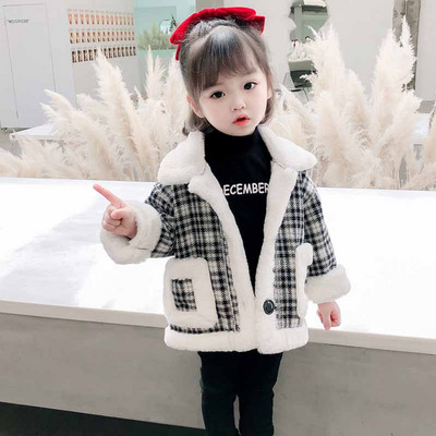 Uus mudel taskutega lastemantel tüdrukutele