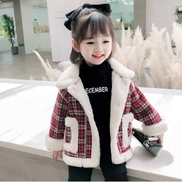 Uus mudel taskutega lastemantel tüdrukutele