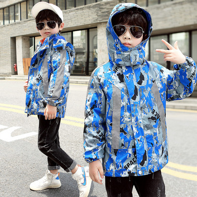 Pehme voodri ja kapuutsiga laste jope poistele