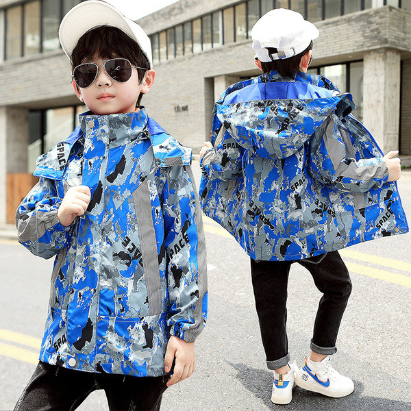 Pehme voodri ja kapuutsiga laste jope poistele