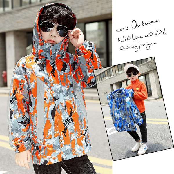 Pehme voodri ja kapuutsiga laste jope poistele