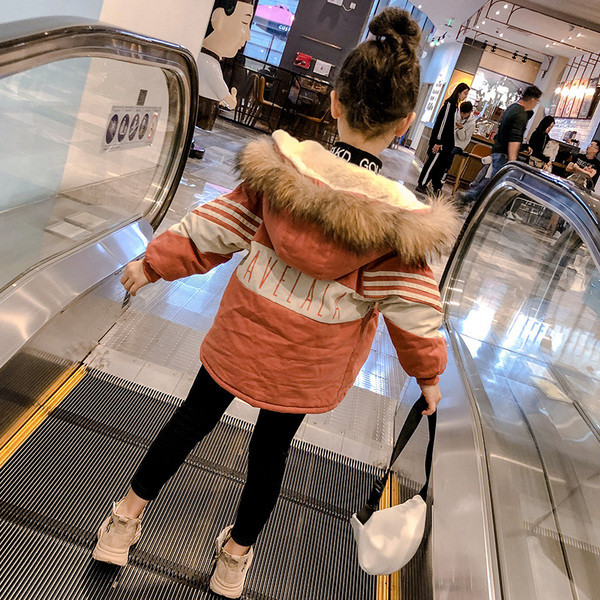 Pehme voodriga ja kapuutsiga laste jope tüdrukutele