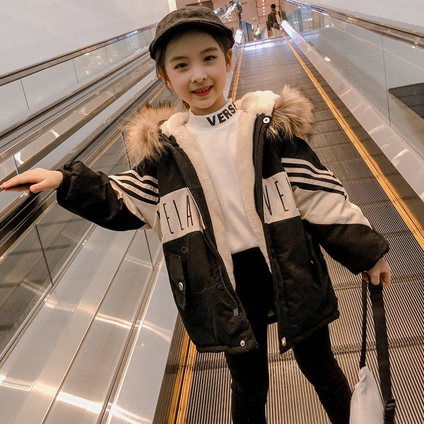 Pehme voodriga ja kapuutsiga laste jope tüdrukutele