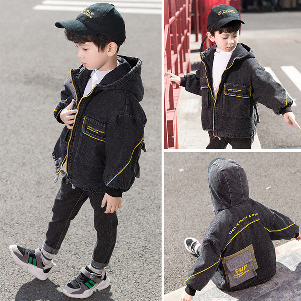 Pehme voodri ja kapuutsiga laste teksajakk poistele