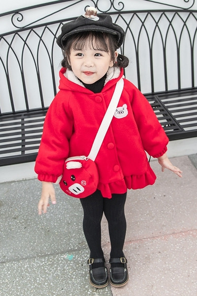 Μοντέρνο παιδικό μπουφάν με κουμπιά και απλικέ για κορίτσια