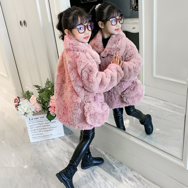 Taskutega kohev lastemantel tüdrukutele