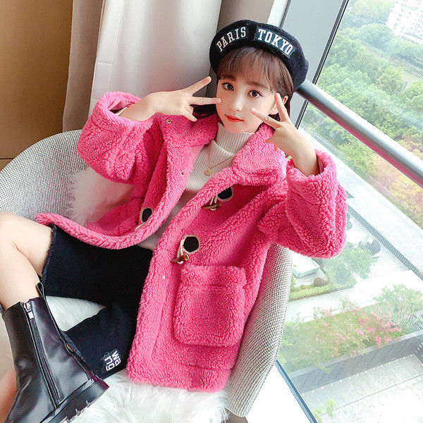 Värviline laste nööpidega sulemantel tüdrukutele