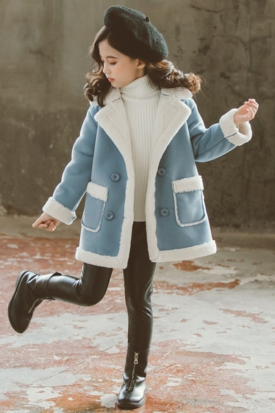 Moodne taskute ja pehme voodriga lastemantel tüdrukutele