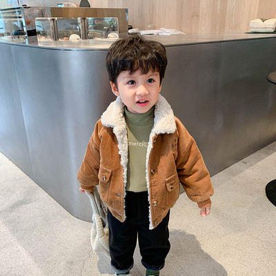 Μοντέρνο παιδικό μπουφάν για αγόρια με μαλακή επένδυση με κουμπιά