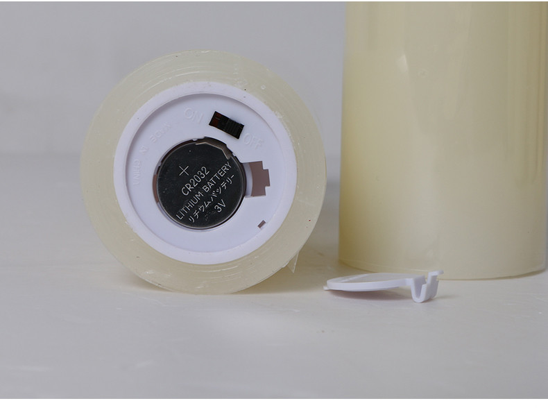 Διακοσμητική λάμπα σε σχήμα κεριού με LED φως