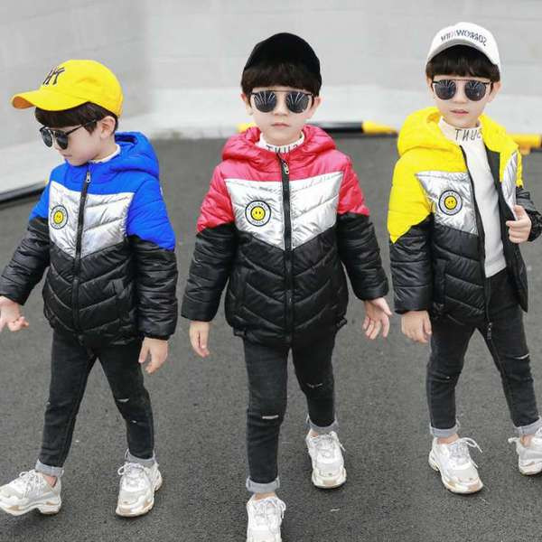 Zimska jakna za dječake s printom u boji