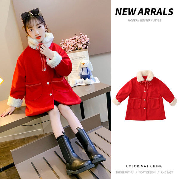 Taskutega ja kaelarihmaga lastemantel tüdrukutele