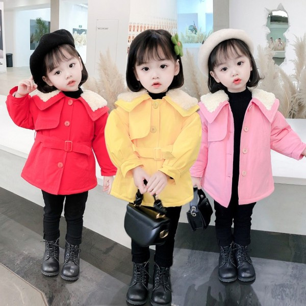 Μοντέρνο παιδικό μπουφάν με κουμπιά και γιακά για κορίτσια
