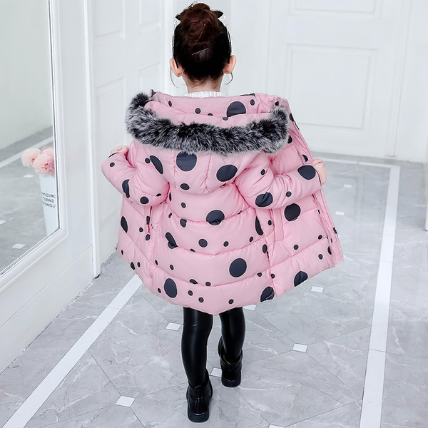 Зимно детско яке за момичета на точки с качулка и пух