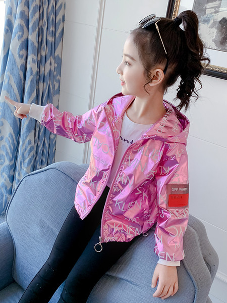 Παιδικό μπουφάν άνοιξη-φθινόπωρο με επιγραφές και κουκούλα