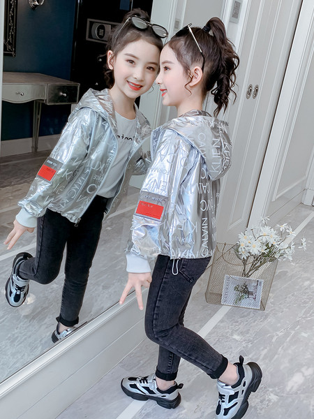 Παιδικό μπουφάν άνοιξη-φθινόπωρο με επιγραφές και κουκούλα