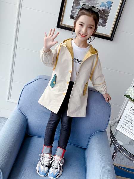 Kapuutsiga ja pealdisega laste kevad-sügis jope