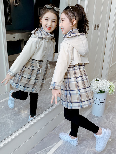 Elastse vöökohaga sügisene laste jope