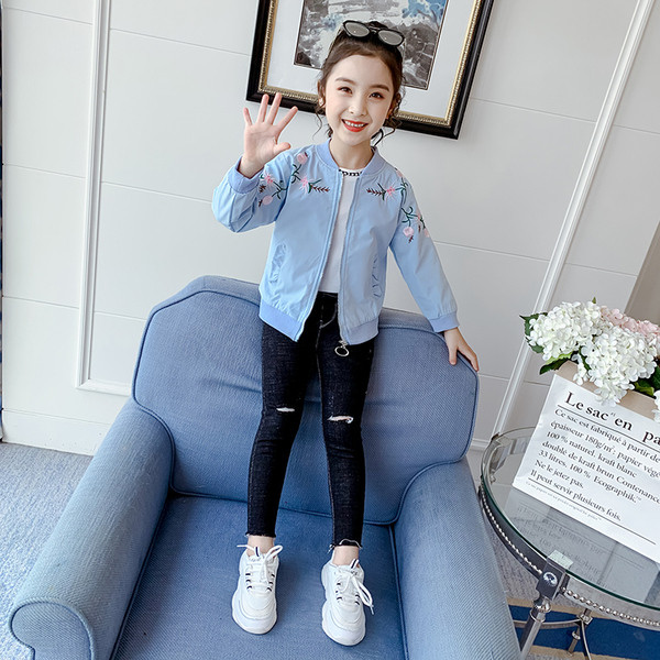 Φθινόπωρο παιδικό μπουφάν για κορίτσια με λουλουδάτο κέντημα και κορδέλα