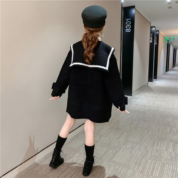 Μοντέρνο παιδικό μπουφάν με κουμπιά σε μαύρο χρώμα