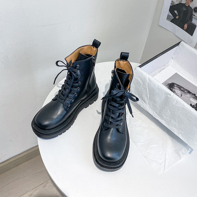 Naiste talvevoodrita saapad musta värvi