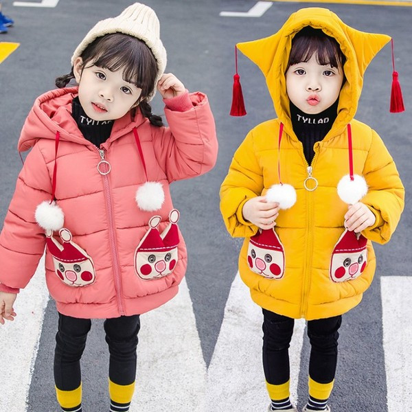 Novi model dječje zimske jakne sa 3D elementima za djevojčice