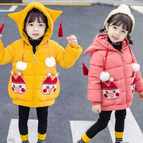 Novi model dječje zimske jakne sa 3D elementima za djevojčice