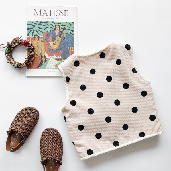 Παιδικό γιλέκο διπλής όψης για κορίτσια με κολάρο και κουμπιά