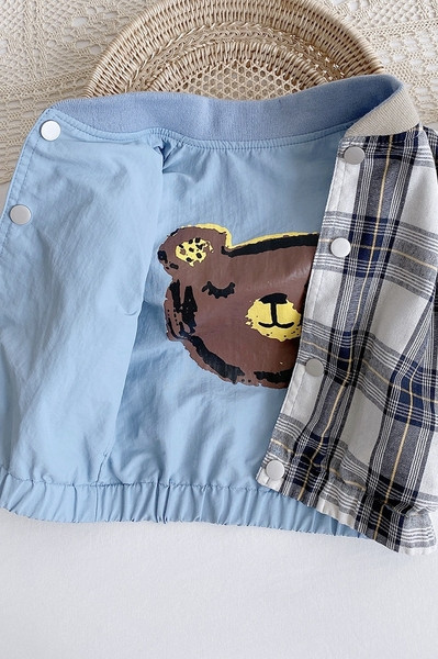 Kahepoolne ovaalse krae ja nööpidega laste jope poistele